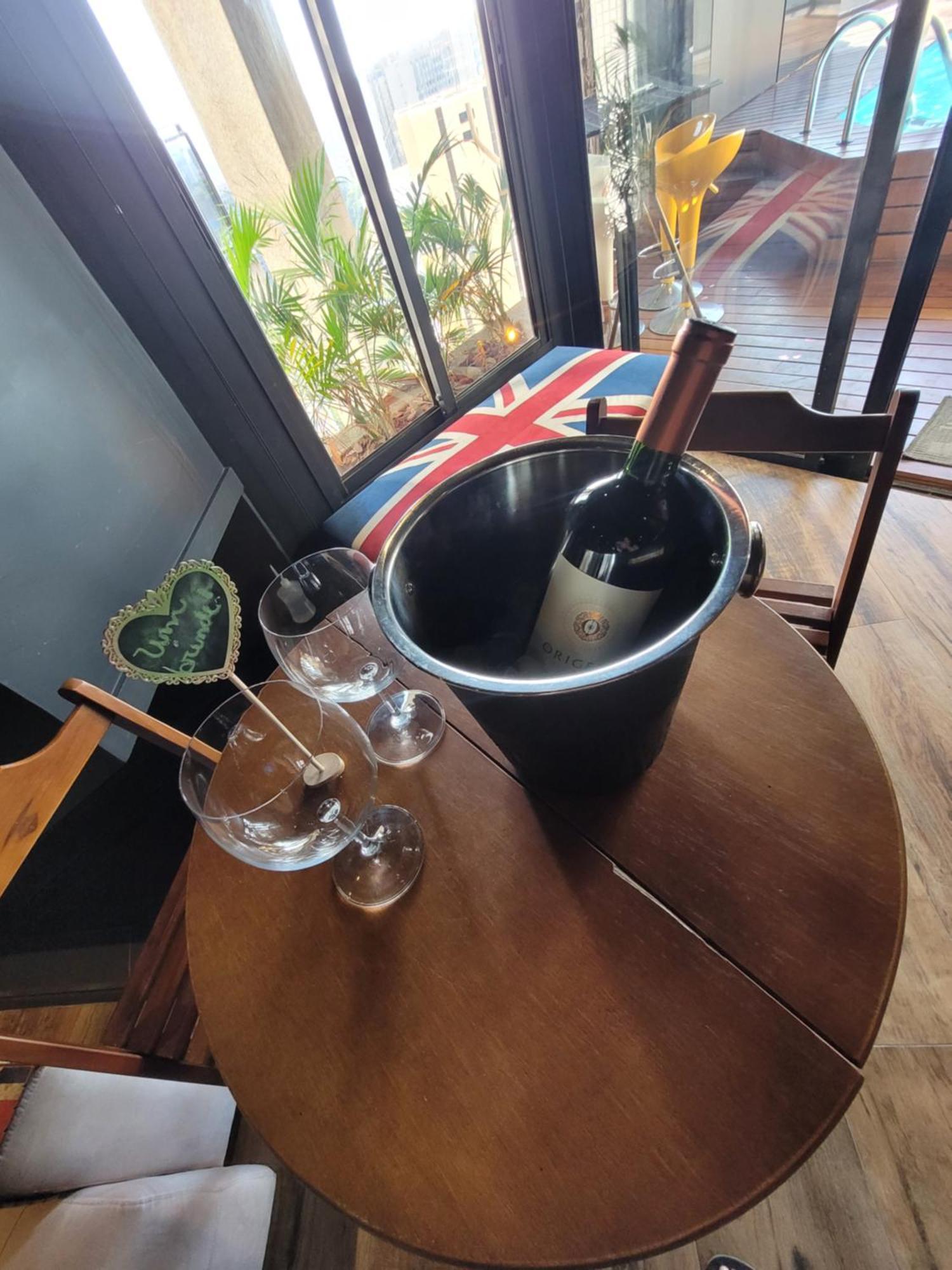 Morumbi, Pub, Com Hidromassagem, Piscina Aquecida Privativa, Lareira, Que Voce Precisa Descansar, Trabalhar Ou Realizar Aquela Comemoracao! Com Total Conforto E Privacidade! O Nota 10 De Sp! * São Paulo