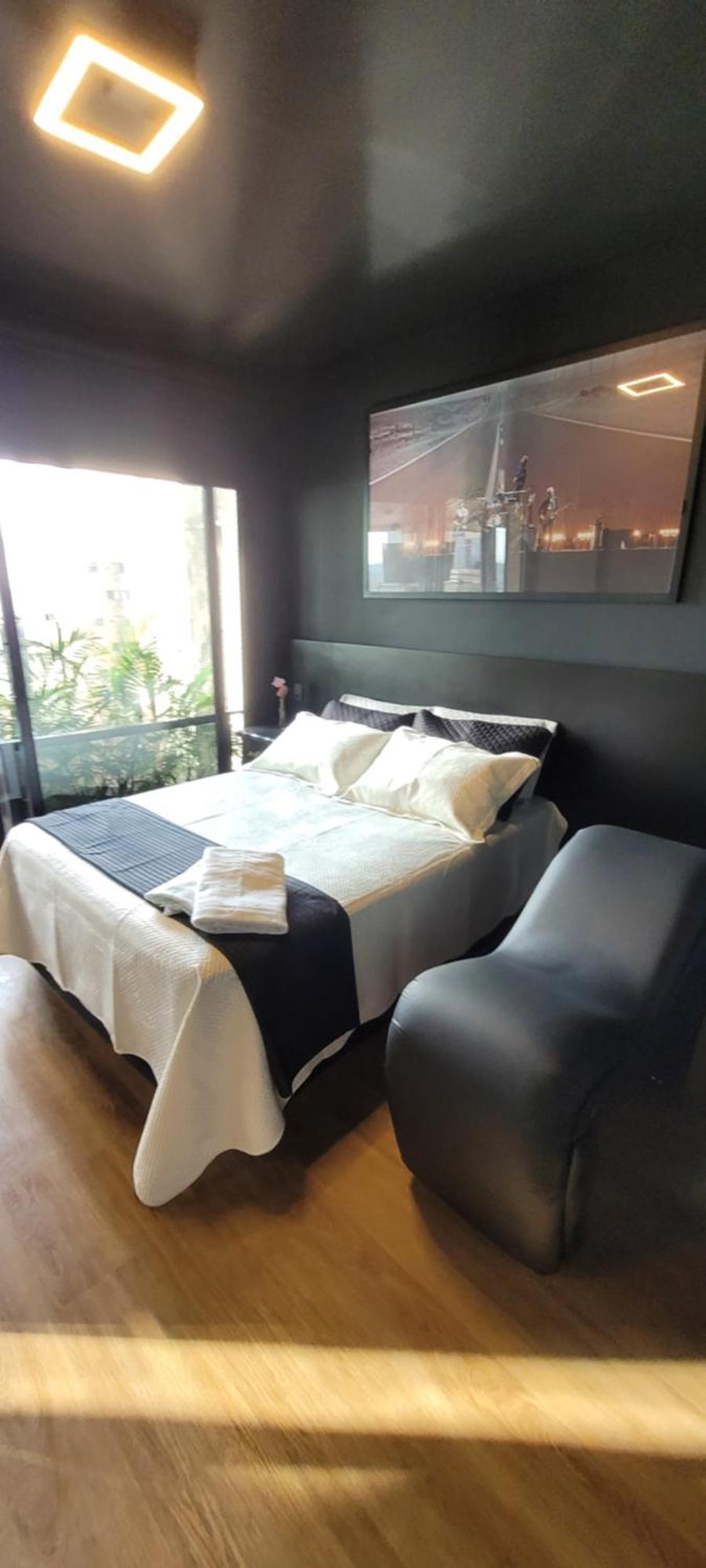 Morumbi, Pub, Com Hidromassagem, Piscina Aquecida Privativa, Lareira, Que Voce Precisa Descansar, Trabalhar Ou Realizar Aquela Comemoracao! Com Total Conforto E Privacidade! O Nota 10 De Sp! Apartamento *